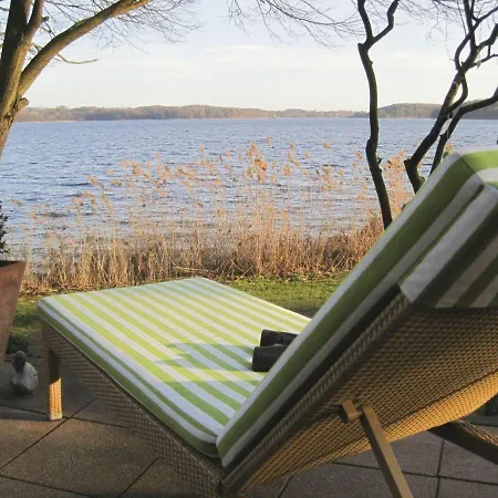 Ferienhaus-mit-direktem-zugang-zum-kellersee